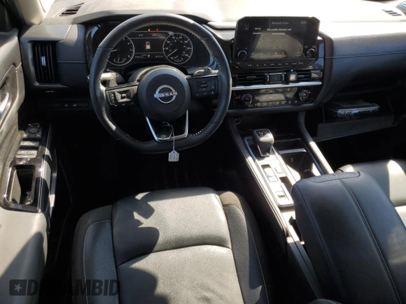 2023 Nissan Pathfinder SL z VIN 5N1DR3CB5PC214556, wystawiony jako Copart lot #55516955 z przebiegiem 34 942 mil mil oraz Szkoda całkowita • Salvage title. Historia ofert i sprzedaży dostępna na DreamBid. Obrazek 8.