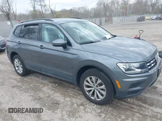 2020 Volkswagen Tiguan S z VIN 3VV1B7AX3LM103449, wystawiony jako IAAI lot #42044171 z przebiegiem 45 195 mil mil oraz . Historia ofert i sprzedaży dostępna na DreamBid. Obrazek 1.