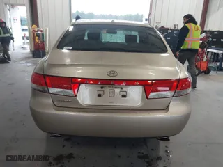 2007 Hyundai Azera GLS with VIN KMHFC46D07A201772, listed as a IAAI auction lot 41212596 with 314,234 mi miles. Bid and sale history available at carsss.com. Image 16.