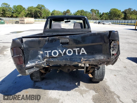 1992 Toyota Pickup z VIN JT4RN81A8N0104449, wystawiony jako Copart lot #49462795 z przebiegiem 189 796 mil mil oraz Szkoda całkowita • Salvage title. Historia ofert i sprzedaży dostępna na DreamBid. Obrazek 6.