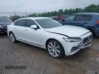 2018 Volvo S90 Inscription z VIN LVY992ML8JP005722, wystawiony jako IAAI lot #42245473 z przebiegiem 86 650 mil mil oraz . Historia ofert i sprzedaży dostępna na DreamBid. Obrazek 1.
