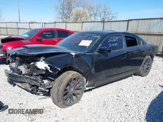 2015 Dodge Charger SRT Hellcat z VIN 2C3CDXL99FH860606, wystawiony jako IAAI lot #38994683 z przebiegiem 33 726 mil mil oraz . Historia ofert i sprzedaży dostępna na DreamBid. Obrazek 2.