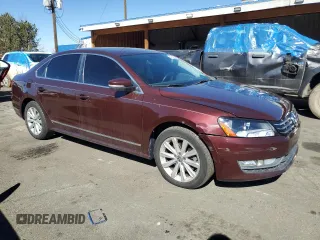 2013 Volkswagen Passat SEL Premium z VIN 1VWCH7A3XDC014934, wystawiony jako Copart lot #47226015 z przebiegiem 163 443 mil mil oraz Czysty tytuł • Clean title. Historia ofert i sprzedaży dostępna na DreamBid. Obrazek 4.