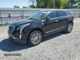 2017 Cadillac XT5 Luxury FWD z VIN 1GYKNBRS3HZ112156, wystawiony jako Copart lot #52462075 z przebiegiem 75 601 mil mil oraz Szkody całkowita. Historia ofert i sprzedaży dostępna na DreamBid. Obrazek 1.