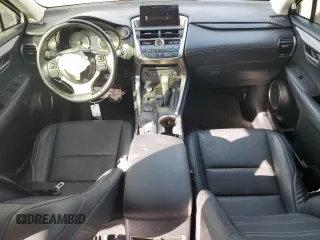 2017 Lexus NX 200t z VIN JTJBARBZ6H2103832, wystawiony jako Copart lot #49637035 z przebiegiem 103 202 mil mil oraz Szkoda całkowita • Salvage title. Historia ofert i sprzedaży dostępna na DreamBid. Obrazek 8.