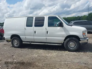 2011 Ford Econoline Cargo Commercial z VIN 1FTNE2EW4BDB15566, wystawiony jako IAAI lot #42344830 z przebiegiem 165 580 mil mil oraz . Historia ofert i sprzedaży dostępna na DreamBid. Obrazek 13.