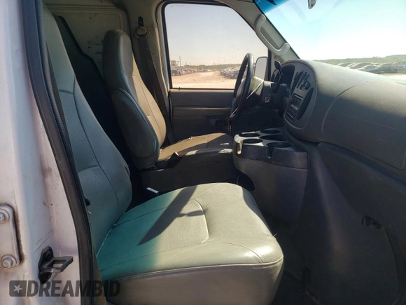 2008 Ford Econoline Cargo Commercial with VIN 1FTSS34L68DB32404, listed as a Copart auction lot 72162824 with 264,208 mi miles and Clean title. Bid and sale history available at DreamBid. Image 11.