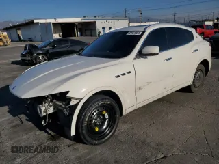 2017 Maserati Levante S z VIN ZN661YUS2HX196056, wystawiony jako Copart lot #86864984 z przebiegiem 41 073 mil mil oraz Szkoda całkowita • Salvage title. Historia ofert i sprzedaży dostępna na DreamBid. Obrazek 1.