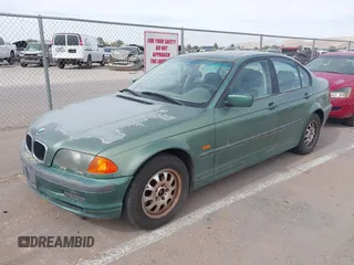 1999 BMW 3 Series 323i z VIN WBAAM3332XCA81950, wystawiony jako IAAI lot #42199475 z przebiegiem 134 884 mil mil oraz . Historia ofert i sprzedaży dostępna na DreamBid. Obrazek 2.