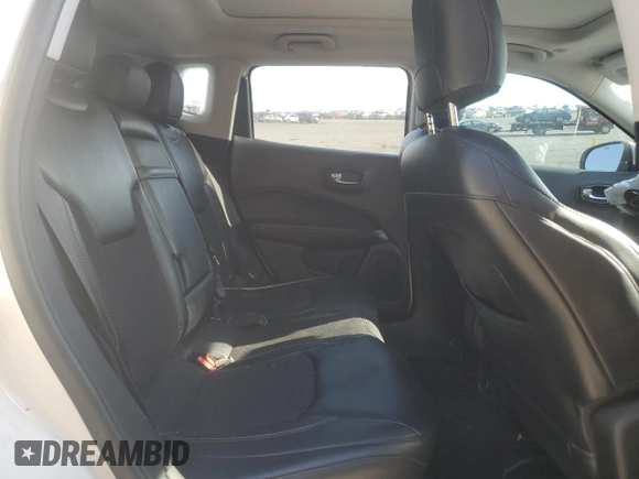 2018 Jeep Compass Latitude z VIN 3C4NJDBB8JT483363, wystawiony jako Copart lot #50693775 z przebiegiem 115 389 mil mil oraz Szkoda całkowita • Salvage title. Historia ofert i sprzedaży dostępna na DreamBid. Obrazek 11.
