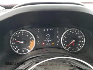 2017 Jeep Renegade Latitude z VIN ZACCJABB7HPG22860, wystawiony jako Copart lot #51043855 z przebiegiem 107 941 mil mil oraz Szkoda całkowita • Salvage title. Historia ofert i sprzedaży dostępna na DreamBid. Obrazek 9.
