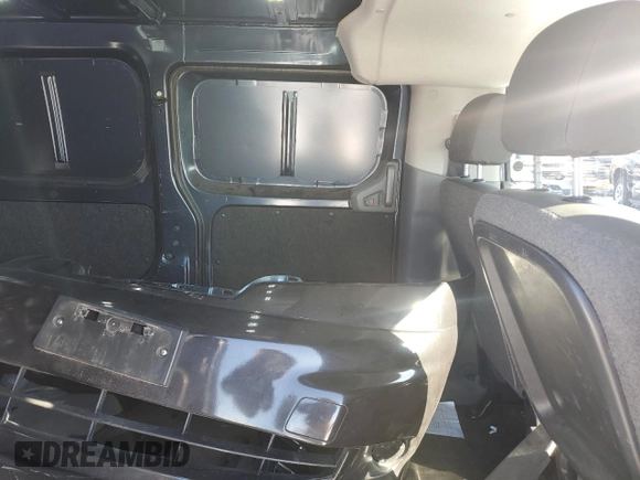 2017 Nissan NV200 SV z VIN 3N6CM0KN4HK714189, wystawiony jako Copart lot #86330134 z przebiegiem 61 735 mil mil oraz Szkoda całkowita • Salvage title. Historia ofert i sprzedaży dostępna na DreamBid. Obrazek 11.