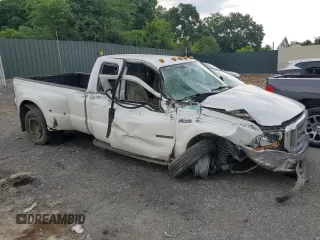 2000 Ford F-350 with VIN 1FTWX32F0YEB90096, listed as a Copart auction lot 56198024 with 273,397 mi miles and Non repairable. Bid and sale history available at DreamBid. Image 4.