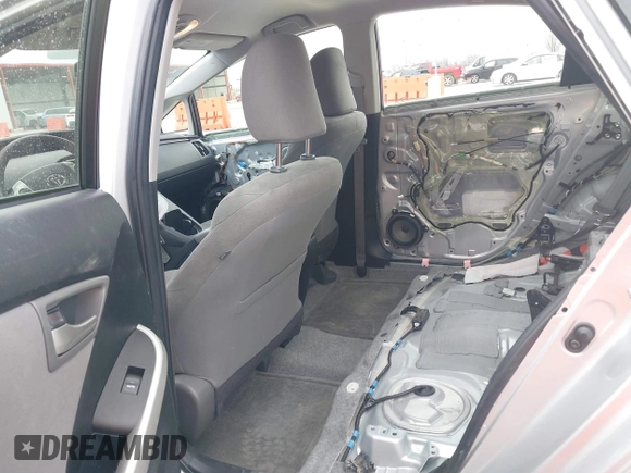 2015 Toyota Prius Four with VIN JTDKN3DU8F0431901, listed as a IAAI auction lot 41718402 with 130,169 mi miles. Bid and sale history available at carsss.com. Image 8.