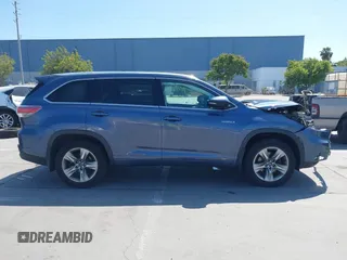2016 Toyota Highlander Limited with VIN 5TDDCRFH8GS019736, listed as a IAAI auction lot 42532859 with 82,694 mi miles and . Bid and sale history available at DreamBid. Image 13.
