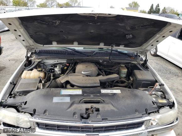 2001 Chevrolet Tahoe LT with VIN 1GNEK13T61J285818, listed as a Copart auction lot 48903455 with 131,901 mi miles and Salvage Title. Bid and sale history available at carsss.com. Image 12.