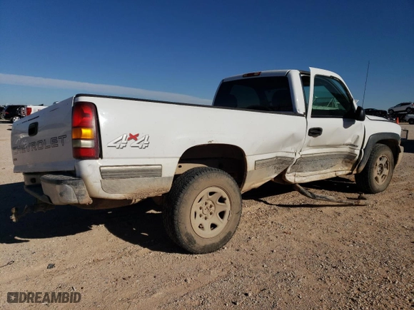 2002 Chevrolet Silverado 1500 LS with VIN 1GCEK14V02Z205165, listed as a Copart auction lot 84061264 with 272,608 mi miles and Salvage Title. Bid and sale history available at carsss.com. Image 3.