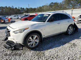 2014 Infiniti QX70 z VIN JN8CS1MU1EM451632, wystawiony jako Copart lot #50012035 z przebiegiem 246 212 mil mil oraz Szkody całkowita. Historia ofert i sprzedaży dostępna na DreamBid. Obrazek 1.