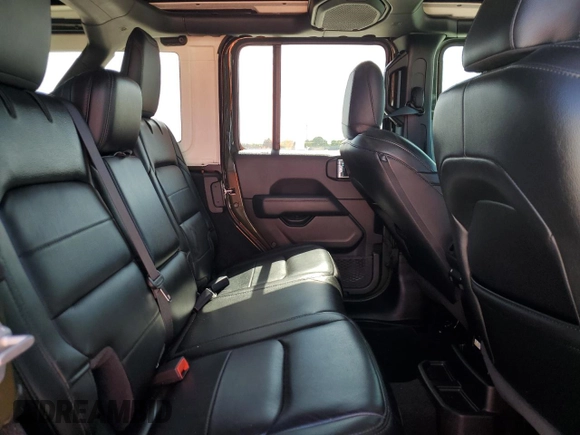 2021 Jeep Wrangler Unlimited Sahara Altitude with VIN 1C4HJXEM9MW596278, listed as a Copart auction lot 61005625 with 47,033 mi miles and Salvage title. Bid and sale history available at DreamBid. Image 11.