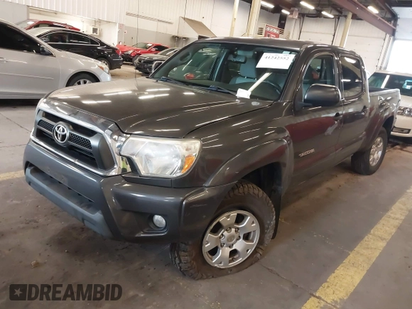 2013 Toyota Tacoma with VIN 3TMMU4FN0DM049900, listed as a IAAI auction lot 41242552 with 1 mi miles. Bid and sale history available at carsss.com. Image 16.
