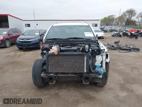 2015 Chevrolet Suburban LT with VIN 1GNSKJKC7FR547276, listed as a IAAI auction lot 42041289 with 189,075 mi miles and . Bid and sale history available at DreamBid. Image 13.