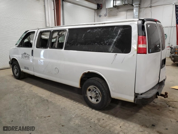 2012 Chevrolet Express Passenger 1LT with VIN 1GAZG1FG0C1187597, listed as a Copart auction lot 89245145 with 139,794 mi miles and Clean Title. Bid and sale history available at carsss.com. Image 2.