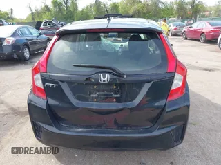 2016 Honda Fit LX z VIN JHMGK5H58GX029106, wystawiony jako IAAI lot #42108392 z przebiegiem 146 980 mil mil oraz . Historia ofert i sprzedaży dostępna na DreamBid. Obrazek 16.