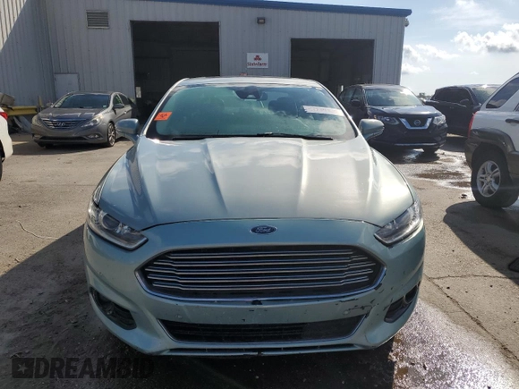2013 Ford Fusion SE Hybrid with VIN 3FA6P0LUXDR375782, listed as a Copart auction lot 61994215 with Not provided miles and Non repairable. Bid and sale history available at DreamBid. Image 5.