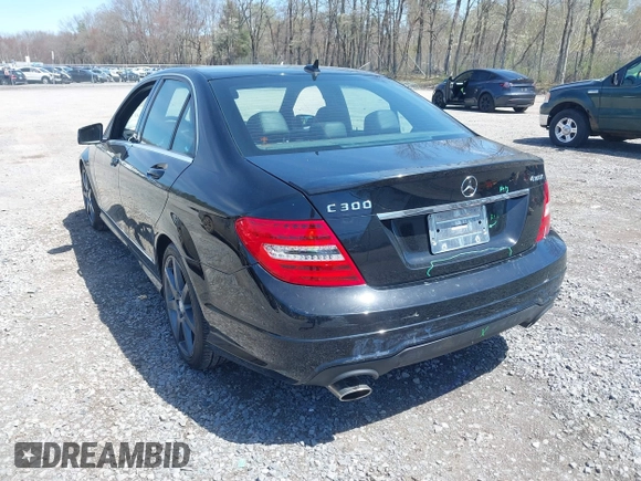 2014 Mercedes-Benz C 300 Sport with VIN WDDGF8AB3EG232950, listed as a IAAI auction lot 42137607 with 122,263 mi miles and . Bid and sale history available at DreamBid. Image 6.