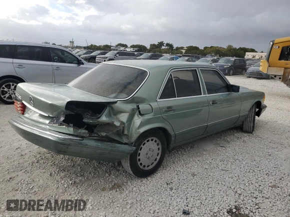 1989 Mercedes-Benz 300 with VIN WDBCA24D0KA457759, listed as a Copart auction lot 47920625 with 174,332 mi miles and Salvage Title. Bid and sale history available at DreamBid. Image 3.