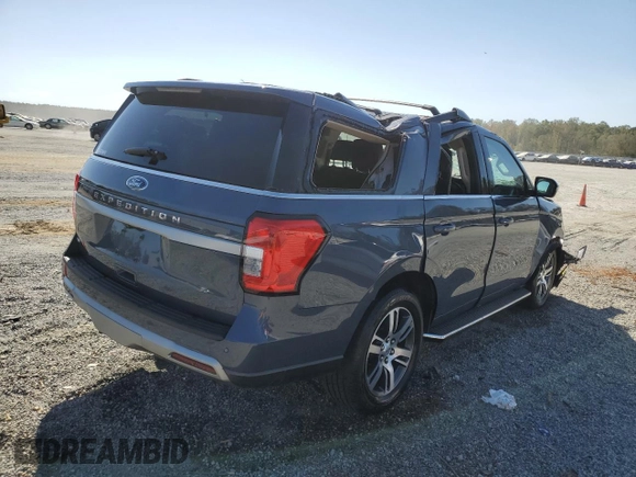 2023 Ford Expedition XLT with VIN 1FMJU1H89PEA12987, listed as a Copart auction lot 75675314 with 20,932 mi miles and Non Repairable. Bid and sale history available at carsss.com. Image 3.