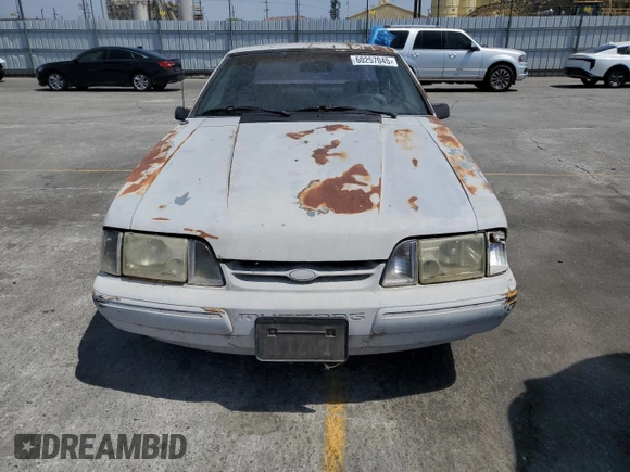 1988 Ford Mustang with VIN 1FABP41A6JF284130, listed as a Copart auction lot 60257045 with 38,867 mi miles and Clean title. Bid and sale history available at DreamBid. Image 5.