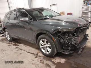 2020 Chevrolet Blazer LT z VIN 3GNKBHRS2LS529797, wystawiony jako IAAI lot #41725280 z przebiegiem 60 047 mil mil oraz . Historia ofert i sprzedaży dostępna na DreamBid. Obrazek 1.