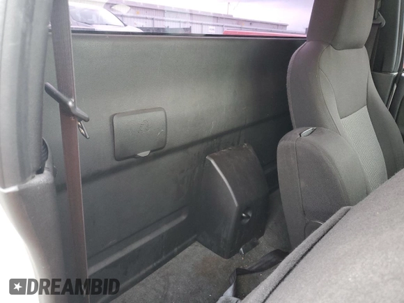 2011 Chevrolet Colorado Work Truck z VIN 1GCCSBF96B8103744, wystawiony jako Copart lot #51581385 z przebiegiem 237 503 mil mil oraz Szkoda całkowita • Salvage title. Historia ofert i sprzedaży dostępna na DreamBid. Obrazek 10.