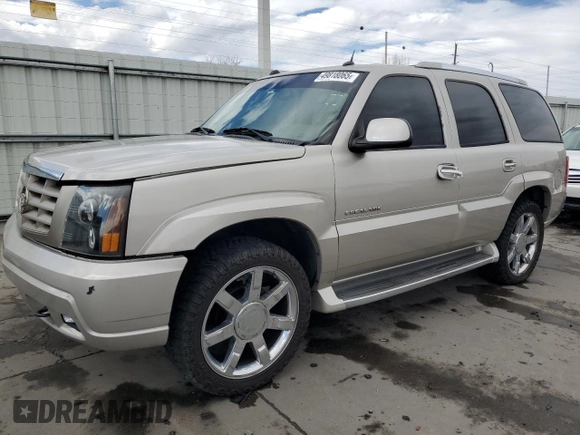 2004 Cadillac Escalade z VIN 1GYEK63N54R209580, wystawiony jako Copart lot #49818065 z przebiegiem 198 789 mil mil oraz Szkoda całkowita • Salvage title. Historia ofert i sprzedaży dostępna na DreamBid. Obrazek 1.