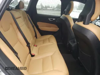2018 Volvo XC60 Momentum with VIN LYV102RK9JB082772, listed as a Copart auction lot 47875795 with 71,847 mi miles and Salvage Title. Bid and sale history available at DreamBid. Image 11.