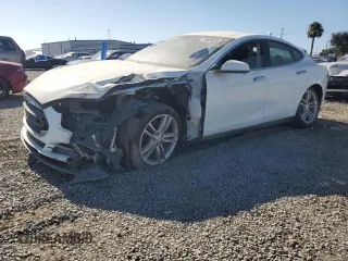 2013 Tesla Model S with VIN 5YJSA1CN1DFP11636, listed as a Copart auction lot 63684935 with Not provided miles and Salvage title. Bid and sale history available at DreamBid. Image 1.