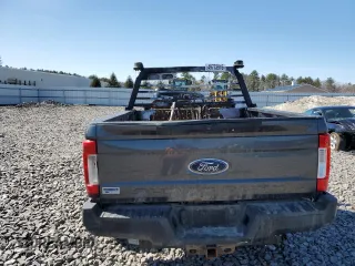 2018 Ford F-250 XL with VIN 1FT7X2B69JEB02585, listed as a Copart auction lot 49773915 with Not provided miles and Salvage title. Bid and sale history available at DreamBid. Image 6.