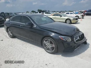 2018 Mercedes-Benz E-Class E 300 with VIN WDDZF4JB6JA467129, listed as a Copart auction lot 43755543 with 38,124 mi miles. Bid and sale history available at carsss.com. Image 4.