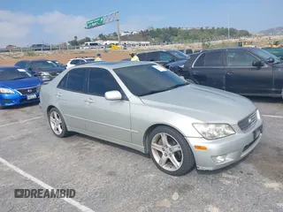 2001 Lexus IS with VIN JTHBD182910018442, listed as a IAAI auction lot 41888760 with 132,613 mi miles. Bid and sale history available at carsss.com. Image 1.