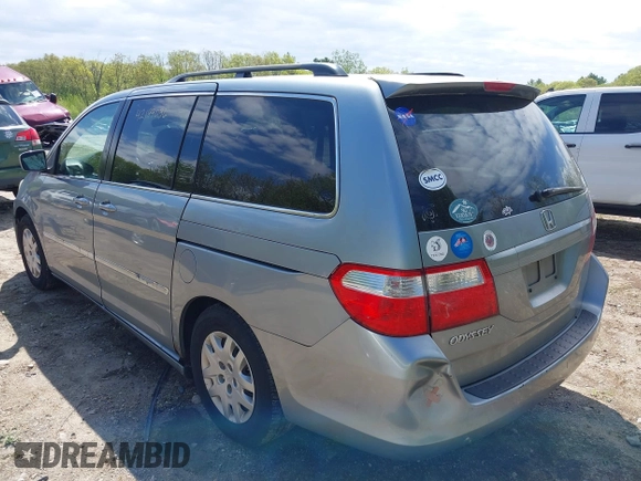 2006 Honda Odyssey EX-L with VIN 5FNRL38656B057877, listed as a IAAI auction lot 42199036 with 284,020 mi miles and . Bid and sale history available at carsss.com. Image 3.