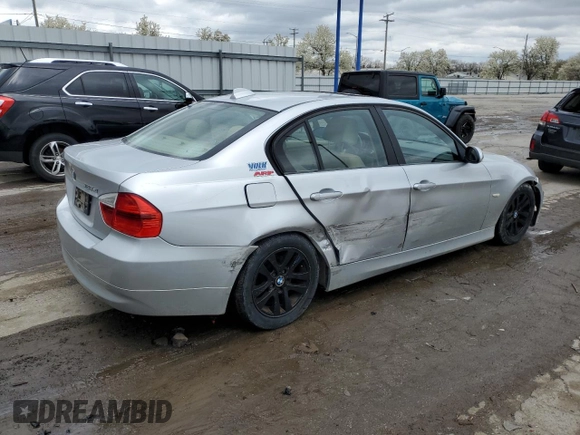 2007 BMW 3 Series 328xi with VIN WBAVC93517KZ71576, listed as a Copart auction lot 53523475 with 185,028 mi miles and Salvage title. Bid and sale history available at DreamBid. Image 3.