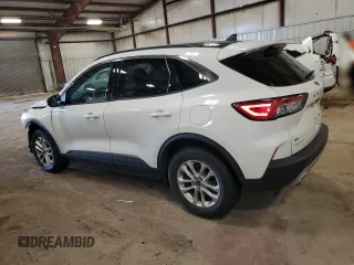 2020 Ford Escape SE with VIN 1FMCU9G68LUC34220, listed as a Copart auction lot 60155395 with 48,427 mi miles and Clean title. Bid and sale history available at DreamBid. Image 2.