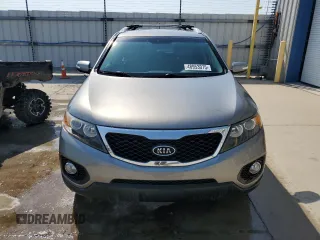 2012 Kia Sorento EX with VIN 5XYKU3A61CG288451, listed as a Copart auction lot 48953075 with 134,410 mi miles and Salvage Title. Bid and sale history available at carsss.com. Image 5.