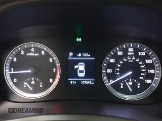 2018 Hyundai Sonata SE with VIN 5NPE24AF9JH698963, listed as a IAAI auction lot 42107412 with 107,047 mi miles and . Bid and sale history available at carsss.com. Image 7.