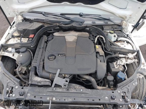 2013 Mercedes-Benz C 300 Sport with VIN WDDGF8AB5DR254208, listed as a IAAI auction lot 42514422 with 124,066 mi miles and . Bid and sale history available at DreamBid. Image 10.