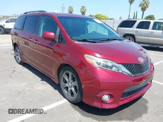 2017 Toyota Sienna SE with VIN 5TDXZ3DC6HS808999, listed as a IAAI auction lot 42111614 with 107,781 mi miles and . Bid and sale history available at DreamBid. Image 1.