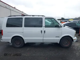 2002 Chevrolet Astro with VIN 1GNDM19X02B153455, listed as a IAAI auction lot 41462588 with 349,613 mi miles. Bid and sale history available at carsss.com. Image 13.