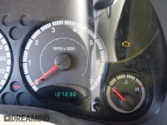 2005 Jeep Liberty Sport with VIN 1J4GL48K95W662399, listed as a IAAI auction lot 41900952 with 127,230 mi miles. Bid and sale history available at carsss.com. Image 16.