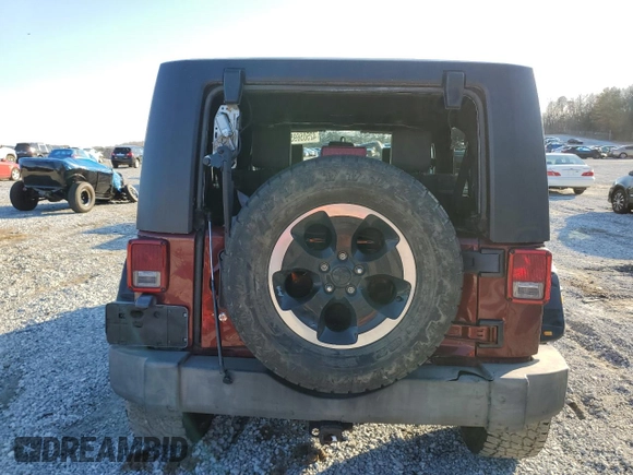 2007 Jeep Wrangler Unlimited X with VIN 1J4GB39177L124940, listed as a Copart auction lot 42505695 with 186,204 mi miles and Salvage title. Bid and sale history available at DreamBid. Image 6.
